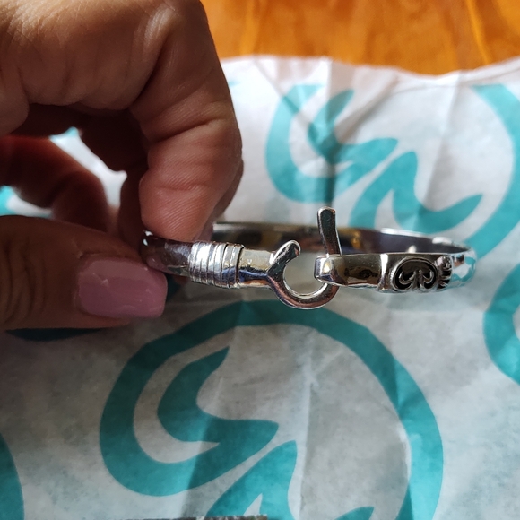 A Vibe signature, the St. John Hook Bracelet, sterling silver - Picture 3 of 6